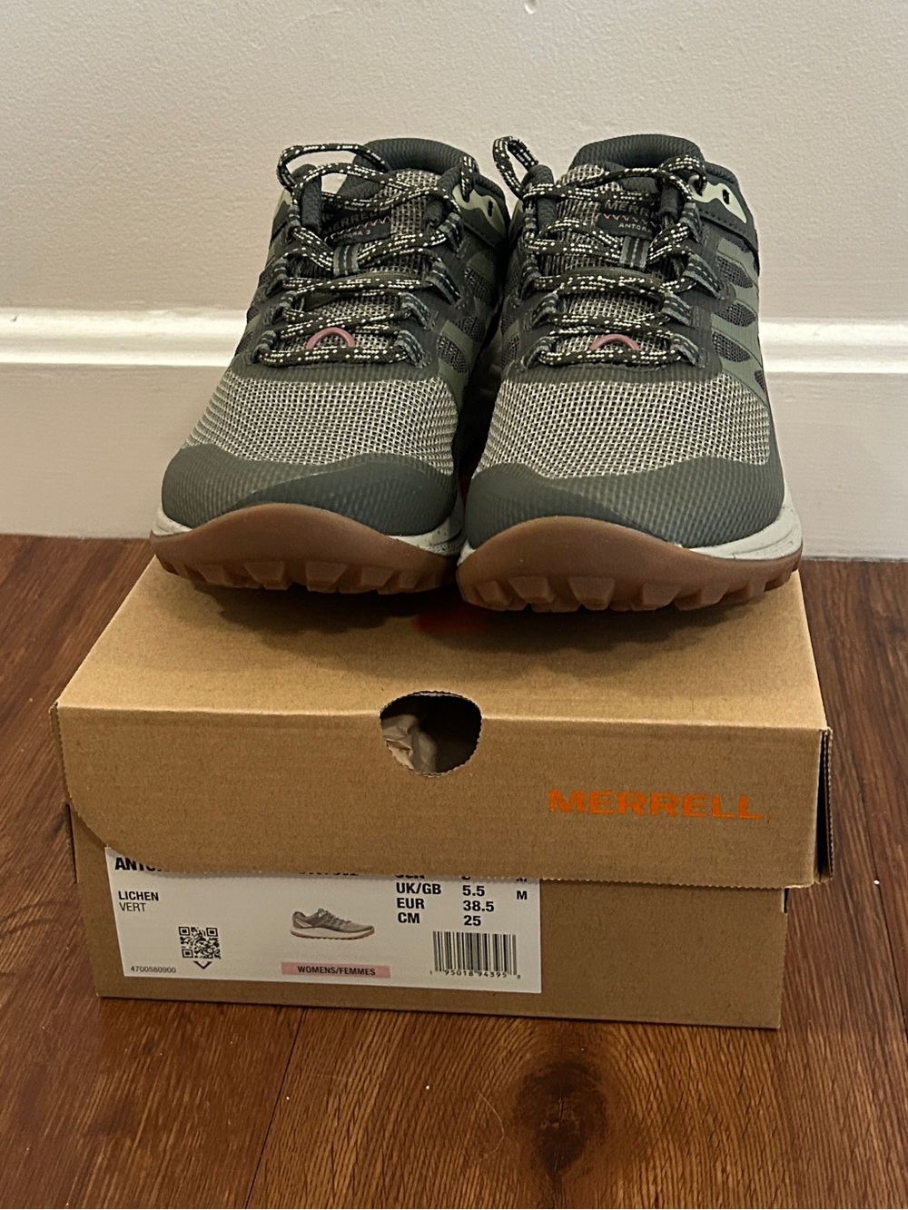 NWT Women’s Merrell Antora 3 Sneaker - Picture 2 of 8